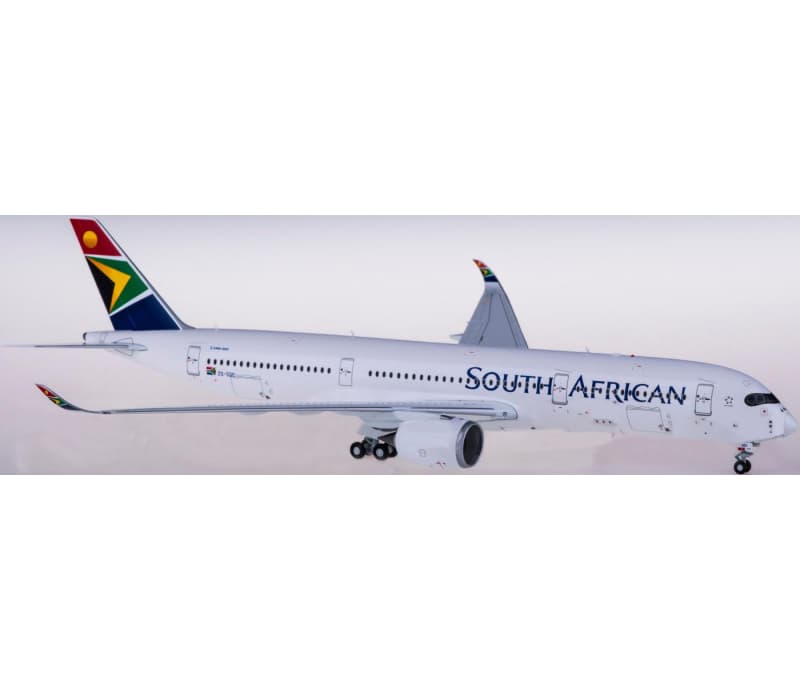 JC Wings South African Airways Airbus A350-900XWB ZS-SDC 1:200 Aircraft Pre-built  Airliner Model Display