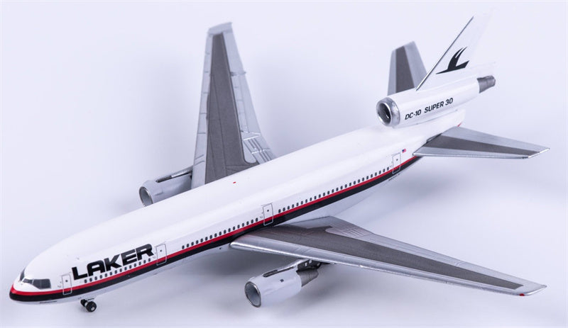 AeroClassics Laker Airways McDonnell Douglas DC-10-30 N832LA 1:400 Diecast Model view 3