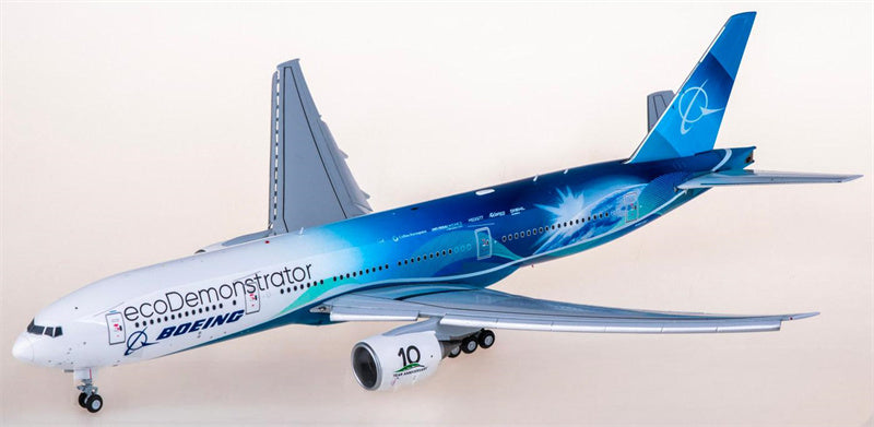 JC Wings 1:200 Boeing 777-200ER Flaps down N861BC Diecast Model view 4