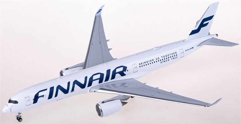 Phoenix Finnair Airbus A350-900 OH-LWR Bring us together since 1923 1:400 Diecast Model view 1