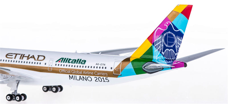Phoenix Etihad Airways Airbus A330-200 A6-EYH 1:400 Diecast Model view 5