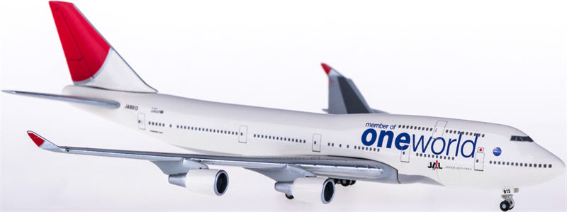 Hogan Japan Airlines Boeing 747-400 JA8913 member of oneworld 1:500 Diecast Model view 2