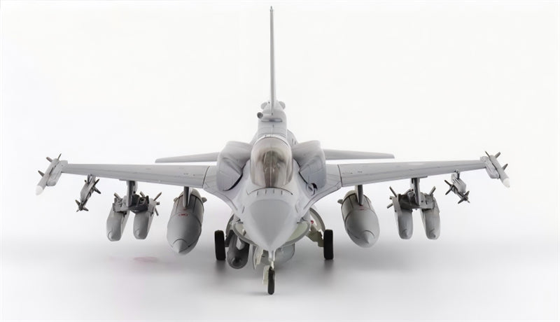 HOBBY MASTER ROCAF F-16D 401st TFW 1:72 Model 2025 w/IRST pod, GBU-39, AGM-154, AGM-88  6831