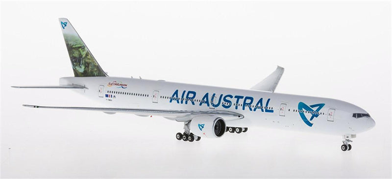 Phoenix Air Austral Boeing 777-300ER F-ONOU 1:400 Diecast Model view 4