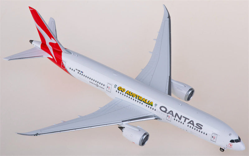 Phoenix 1:400 Qantas Boeing 787 VH-ZNH Diecast Model view 3