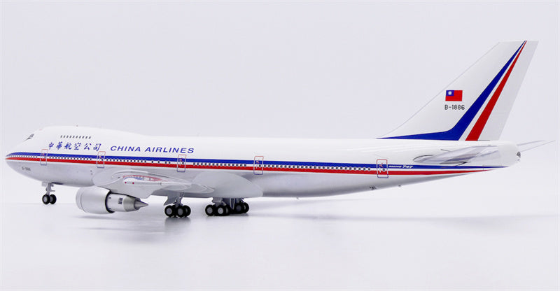JC Wings 1:200 China Airlines Boeing 747-200 B-1886 Diecast Model view 2
