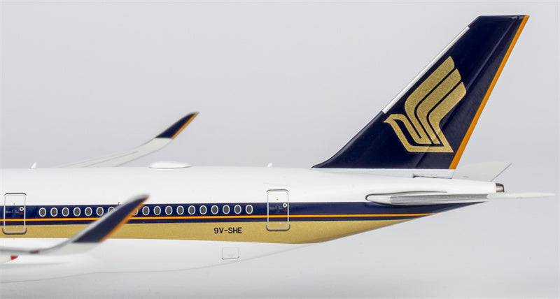 NG Models 1:400 Singapore Airlines Airbus A350-900 9V-SHE Diecast Model view 4