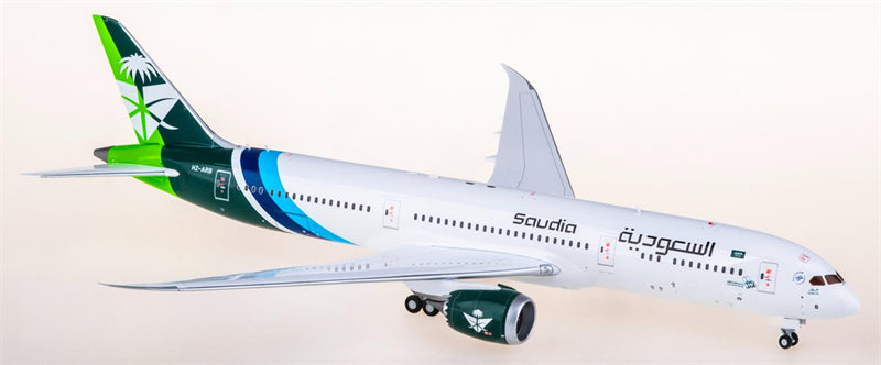 JC Wings 1:200 Saudia Boeing 787-9 Dreamliner HZ-ARB Diecast Model view 4