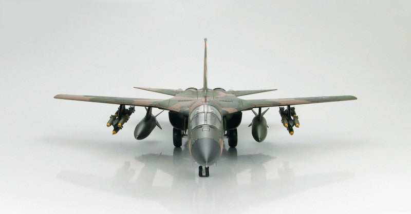 HOBBY MASTER USAF / Thailand F-111 474th TFW 429th TFS 1:72 Model 1972   AF67065
