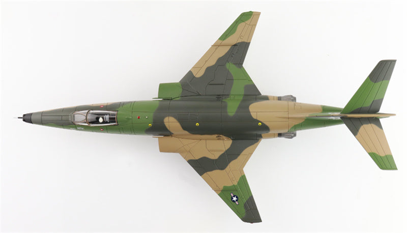 HOBBY MASTER RF-101C Voodoo Gerry's Clown AF56-176 45th TRS Polka Dots 1969 1:72 Aircraft Pre-built Model