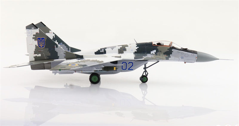 HOBBY MASTER MIG29 9-13 Fulcrum C bort 02 Ukrainian Air Force (with 2 x JDAM-ER 2 x AGM-88) 1:72 Aircraft Pre-built Model