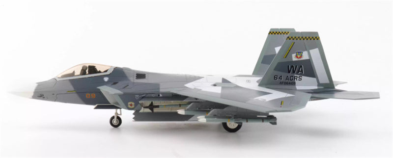 HOBBY MASTER USAF F-22 Raptor 57th WG 1:72 Model Splinter Camouflage fictitious scheme Red 09