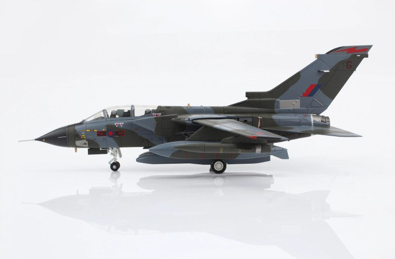 HOBBY MASTER RAF Marham Tornado GR.1 617 Sqn. 1:72 Model 1988  Dambusters ZA585