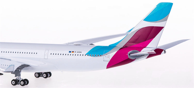 Phoenix Eurowings Airbus A330-200 D-AXGA 1:400 Diecast Model view 2
