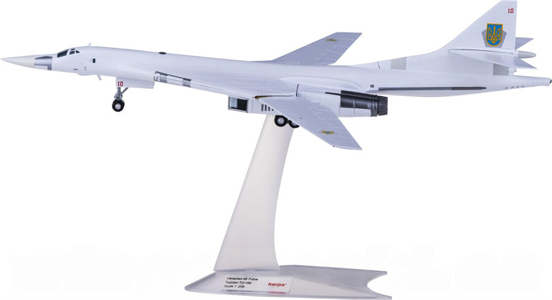 Herpa Ukrainian Air Force Tupolev TU-160 10 Heavy Bomber 1:200 Diecast Model view 2