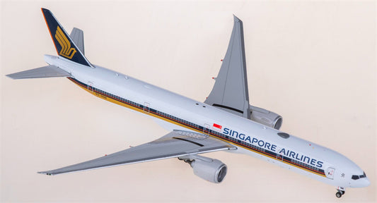 Phoenix Singapore Airlines for Boeing 777-300ER 9V-SNB 1:400 Airplane Pre-built  Airliner Model Display