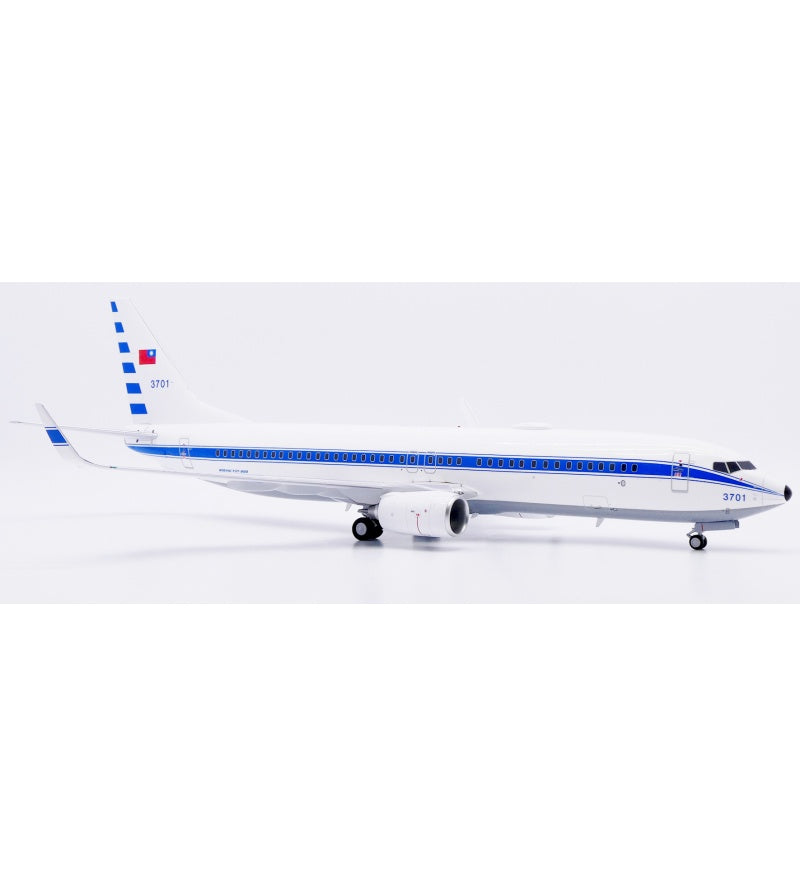 JC Wings 1:100 ROCAF Boeing 737-800 3701  DIECAST Model