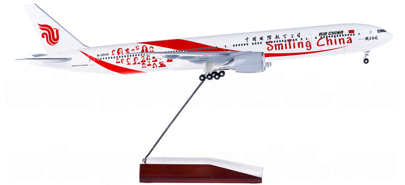Hogan Air China Boeing 777-300ER B-2035 Smiling China 1:200 ABS Model view 2