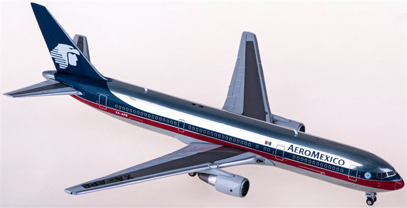 JC Wings Aeromexico Boeing 767-300ER XA-APB 1:400 Diecast Model view 1