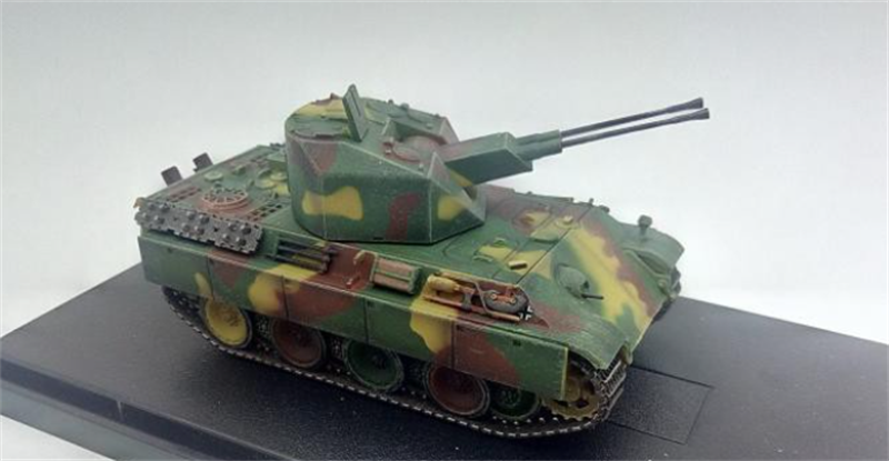 Dragon MAN Sd.Kfz.171 Flakpanzer V Coelian German Army, Germany, 1945 1:72 Tank Pre-built Model