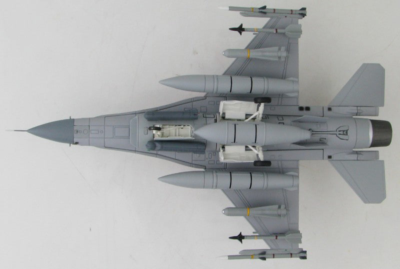 HOBBY MASTER RSAF / Luke AFB Arizona F-16D 425FS 1:72 Model  20th Anniversary  LF035