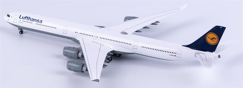 SQ Wings 1:200 Lufthansa Airbus A340-600 D-AIHZ  Diecast Model