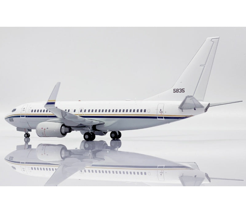 JC Wings 1:200 USA NAVY B737-700 165835  DIECAST Model