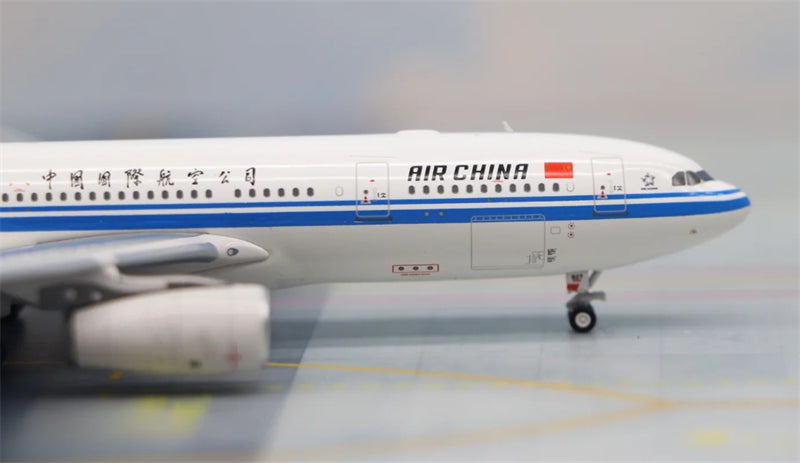 Kylin Model 1:400 Air China Airbus A330-200 B-5927  DIECAST Model