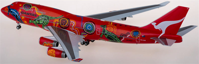 JC Wings Qantas Boeing 747-400 VH-OJB 1:200 Diecast Model view 4