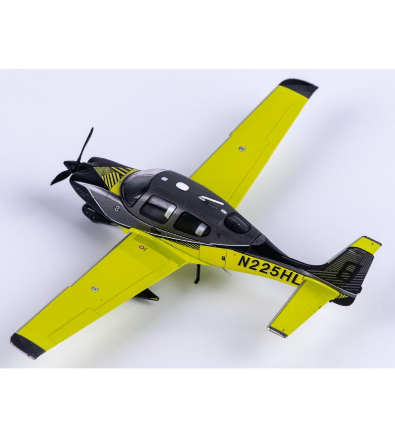 Geminijets 1:72 Cirrus Aircraft Cirrus SR22T N225HL  DIECAST Model
