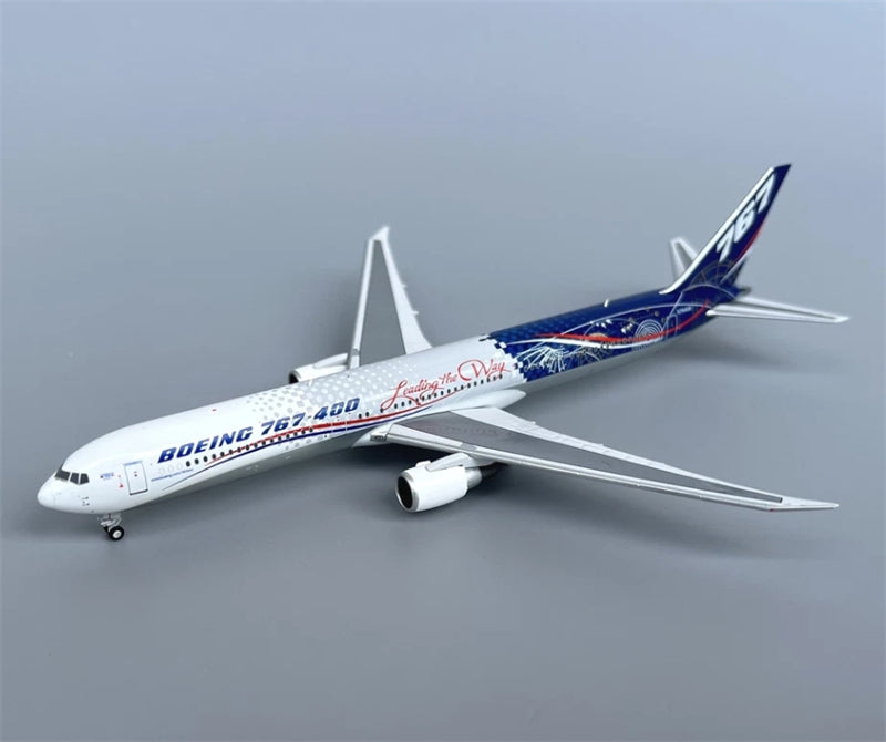 Patriot Boeing 767-400ER N76400 Leading the Way 1:400 Diecast Model view 2