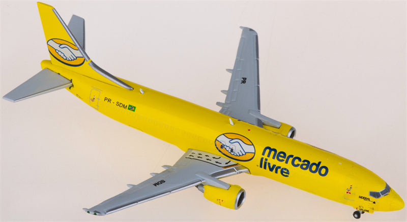 JC Wings Mercado Livre Boeing 737-400F PR-SDM 1:400 Diecast Model view 3