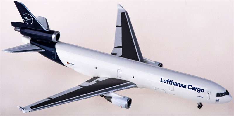 Herpa Lufthansa Cargo McDonnell Douglas MD-11F D-ALCD 1:500 Diecast Model view 4