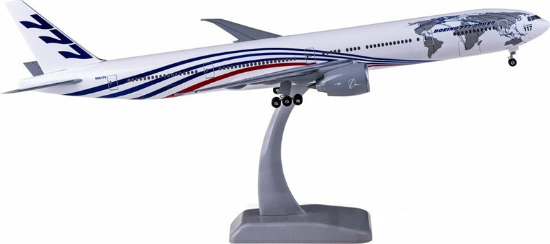 Hogan Boeing 777-300ER N5017V World Tour 1:200 ABS Model view 2
