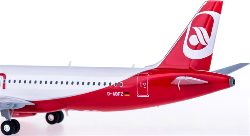 Herpa Air Berlin Airbus A320 D-ABFZ 1:200 ABS Model view 3