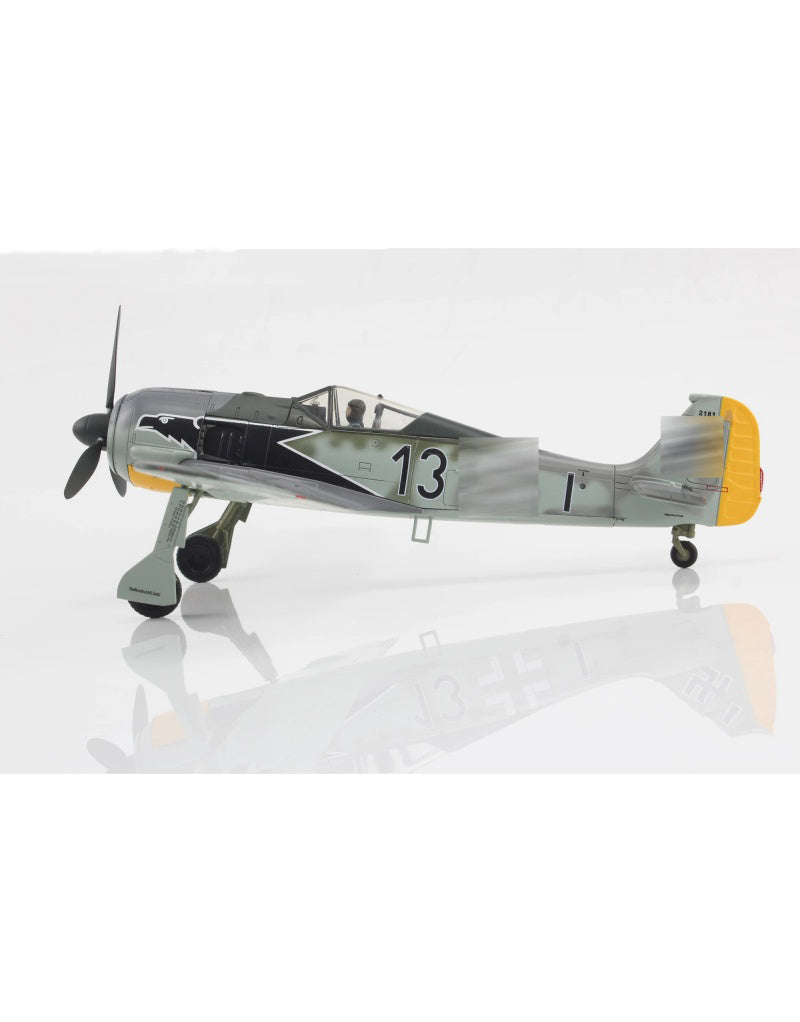 HOBBY MASTER Luftwaffe / WWII FW190A-3 8/JG.2 1:48 Model   Black 13 2181