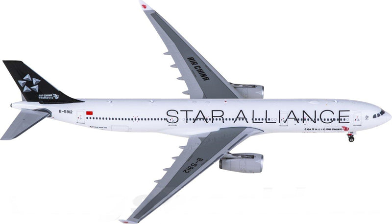 Phoenix 1:400 Air China Airbus A330-300 B-5912 Diecast Model view 2