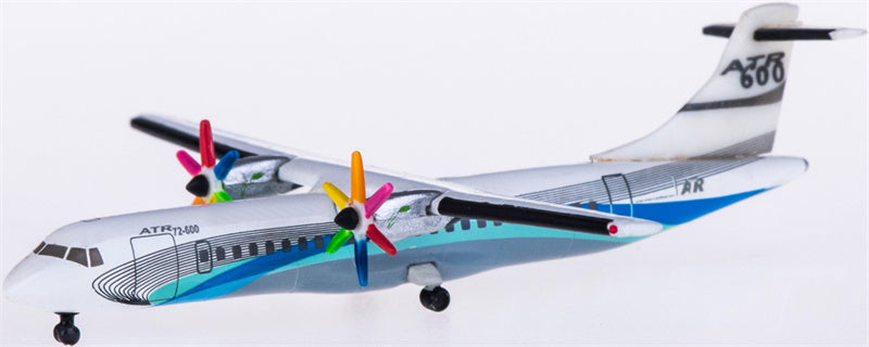 Hogan ATR-42 600 1:500 Diecast Model view 2
