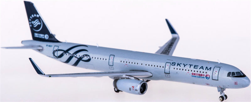 Phoenix China Eastern Airbus A321 B-1837 Skyteam 1:400 Diecast Model view 2