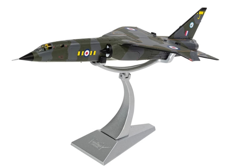 CORGI BAC TSR-2 XS954 RAF No.40 Sqn RAF Coningsby Special 'What If' Operational Livery Circa 1969 1:48 Airplane Pre-built Model