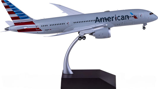 Geminijets American Airlines Boeing 787-8 N808AN 1:200 Diecast Model view 1
