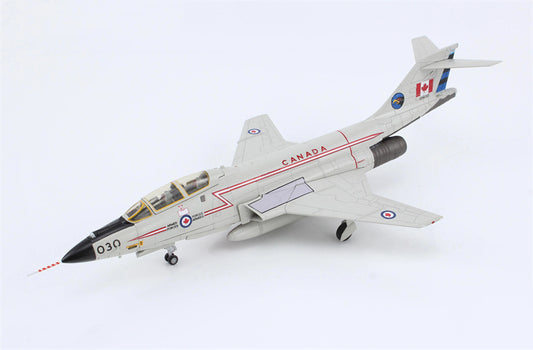 HOBBY MASTER CF-101b Voodoo 030 No. 409 Night Hawk Sqn. CAF 1982 1/72 Aircraft Pre-built Model