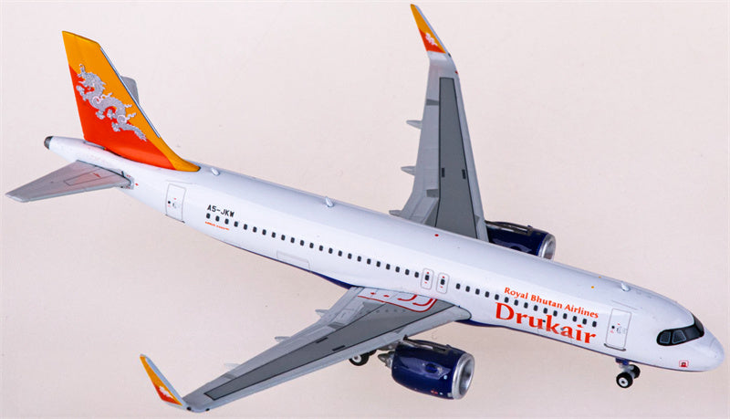 Phoenix Drukair Airbus A320neo A5-JKW 1:400 Diecast Model view 2