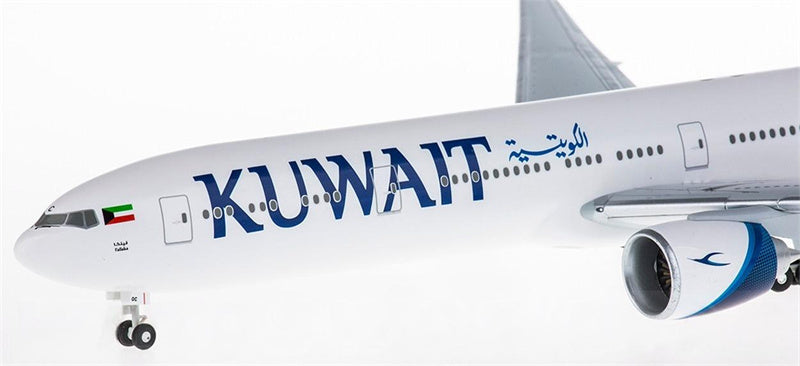 Hogan Kuwait Airways Boeing 777-300ER 9K-AOC 1:200 ABS Model view 3