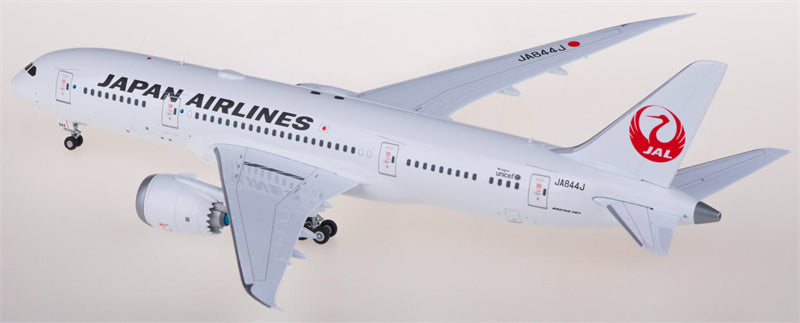 SQ Wings Japan Airlines Boeing 787-8 JA844J 1:200 Diecast Model view 2