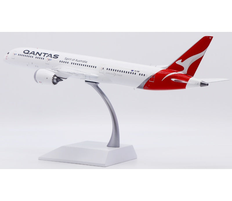 JC Wings 1:200 QANTAS B787-9 VH-ZNF  DIECAST Model
