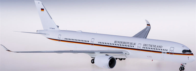 Herpa Luftwaffe Airbus A350-900 10+03 1:200 ABS Model view 2