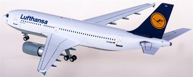 JC Wings Lufthansa Airbus A310-300 D-AIDA 1:200 Diecast Model view 4