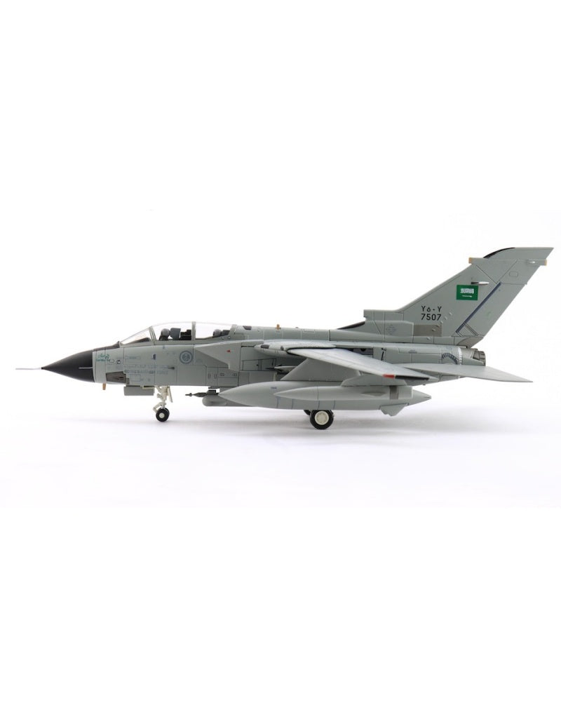 HOBBY MASTER RSAF / RAF Coningsby Tornado IDS 75th Sqn. 1:72 Model 2013   7507