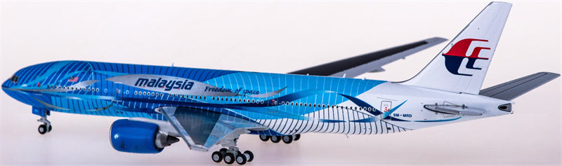 JC Wings Malaysia Airlines Boeing 777-200ER 9M-MRD 1:400 Diecast Model view 2